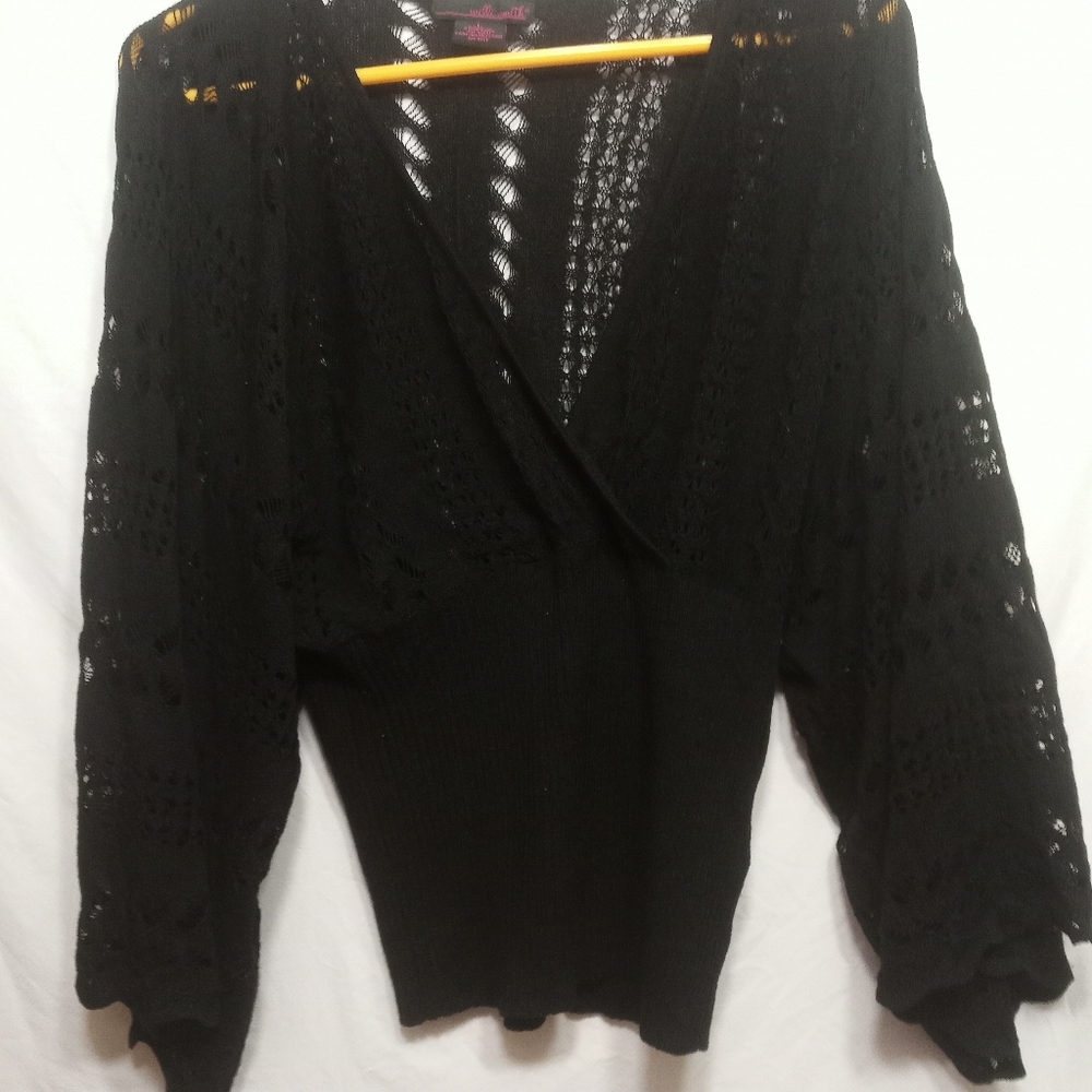 WILLI SMITH SIZE L BLACK WOMAN TOP